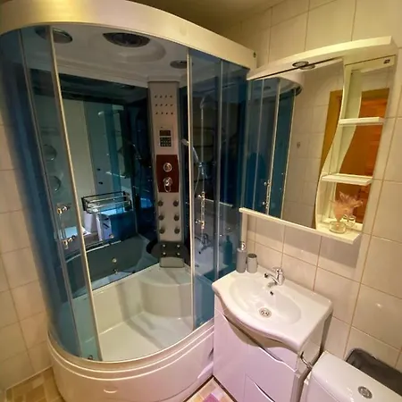 Cozy One Bedroom Apartment In The City Center Mazeikiai Exterior photo