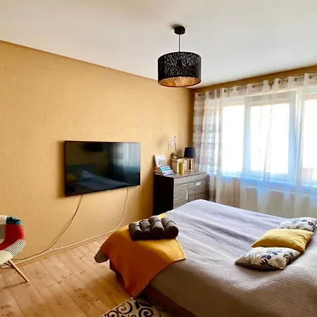 Cozy One Bedroom Apartment In The City Center Mazeikiai Exterior photo