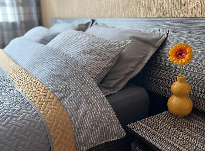 Cozy One Bedroom Apartment In The City Center
